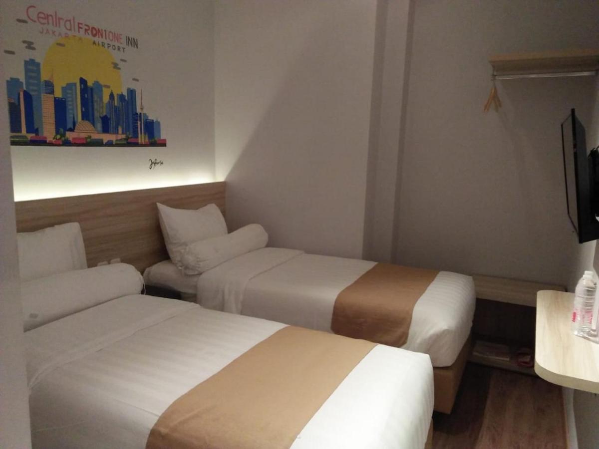 Central Front One Inn Jakarta Airport Rawabokor Dua Екстер'єр фото
